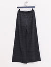 SWAYING 25 Early Autumn Seamless Perforated Wool Straight Pants W-SW25PF3B11C3-SH Dark Gray